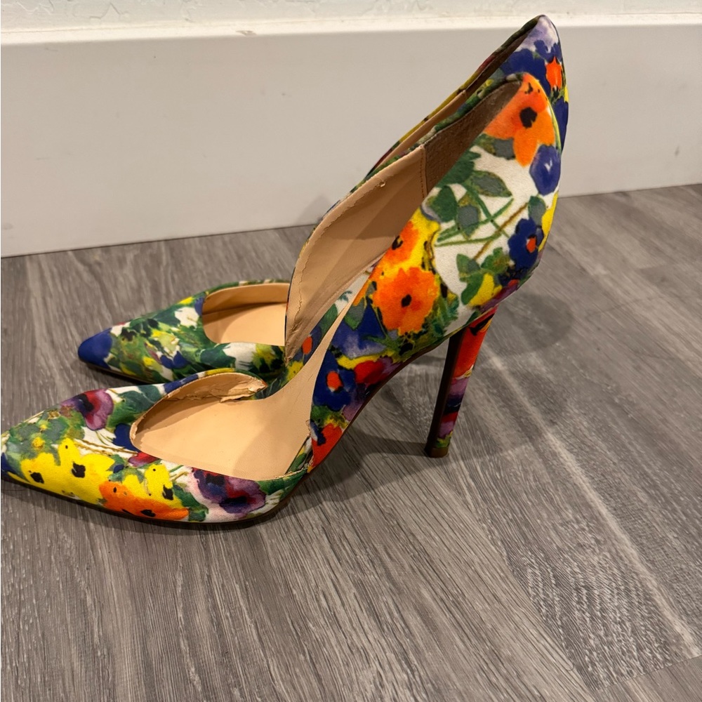Colorful Floral Guess heels